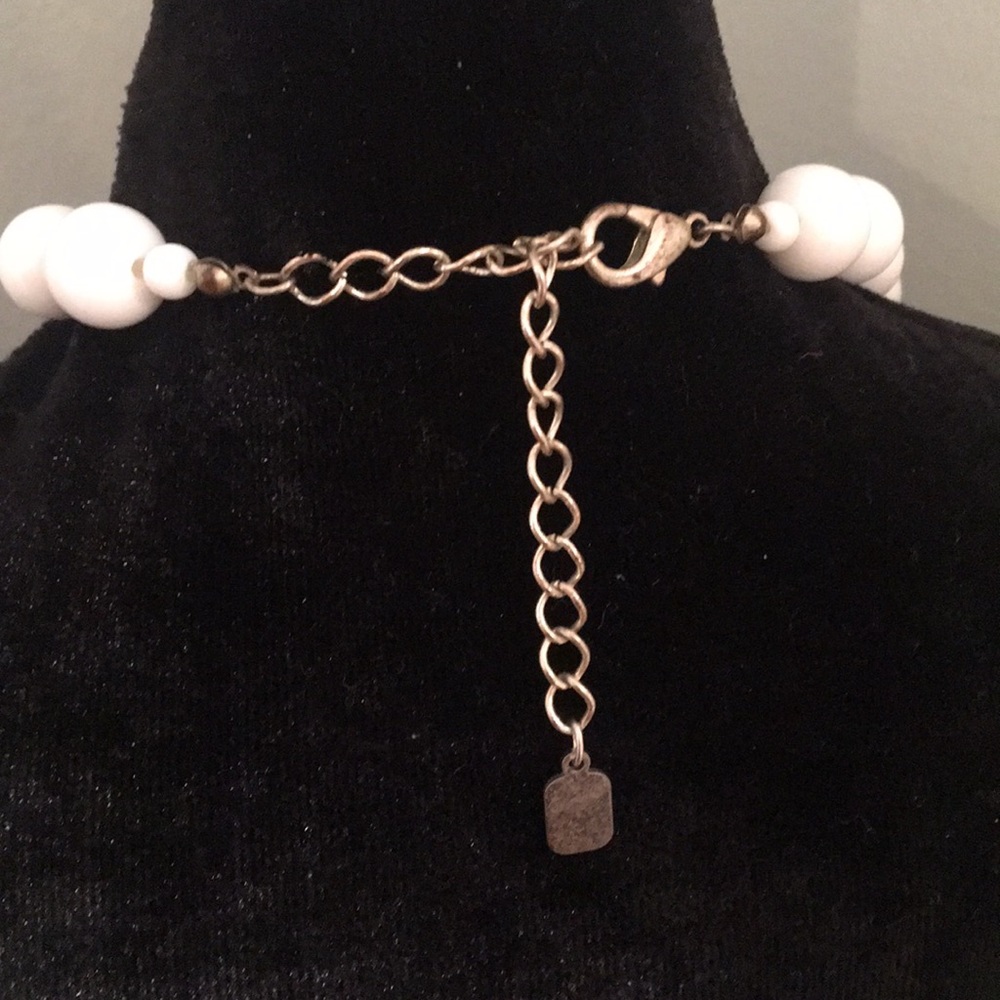 White statement adjustable - Picture 2 of 4